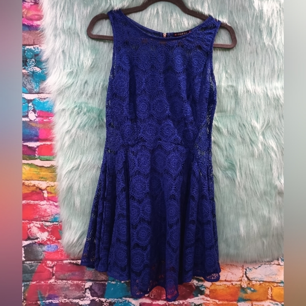 Fish Bowl Blue Sleeveless Lace Knit Floral Dress Size M